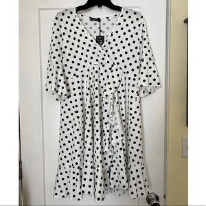 Boohoo Dress. US size 12. Brand New never worn.